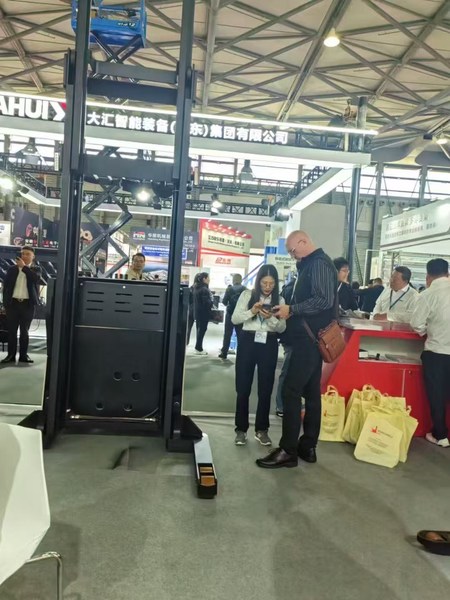 ANHUI YOUNGLIFT INTELLIGENT  EQUIPMENT CO.,LTD. linha de produção da fábrica